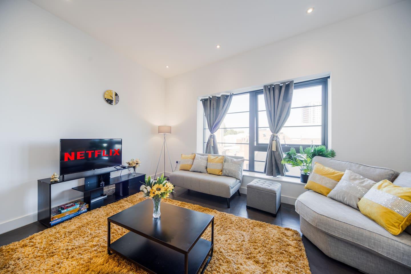 2 BR flat|Parking|ExcelFast Trains|O2|River View